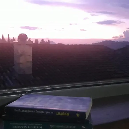 Skyview Apartment *